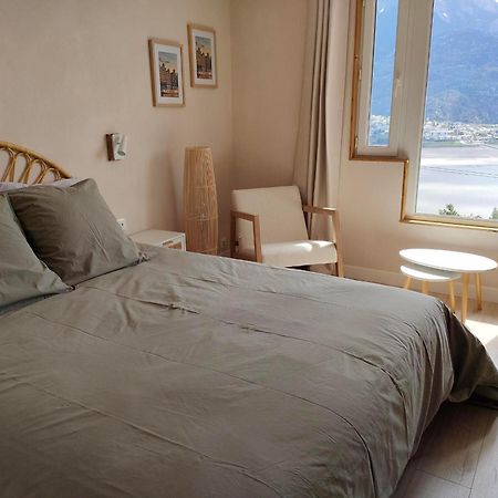 Le Cosy Du Plongeoir - T2 Neuf Avec Vue Sur Le Lac De Serre Poncon Et Grande Terrasse Avec Jardin Savines Exterior photo
